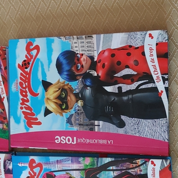 5 Livre Miraculous comme neuf - Picture 6 of 6